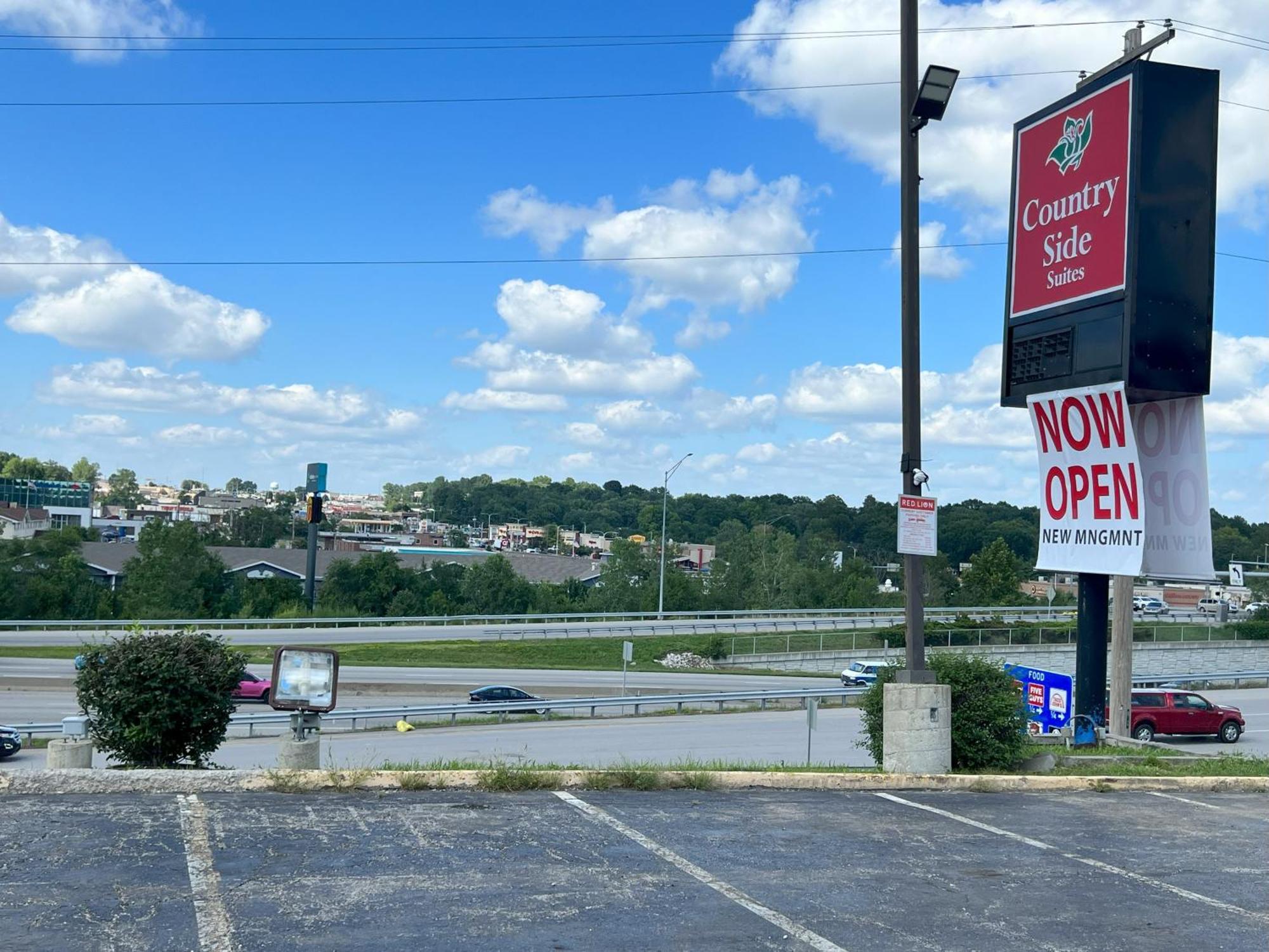 Countryside Suites Kansas City Independence I-70 East Sports Complex Hotel Екстер'єр фото