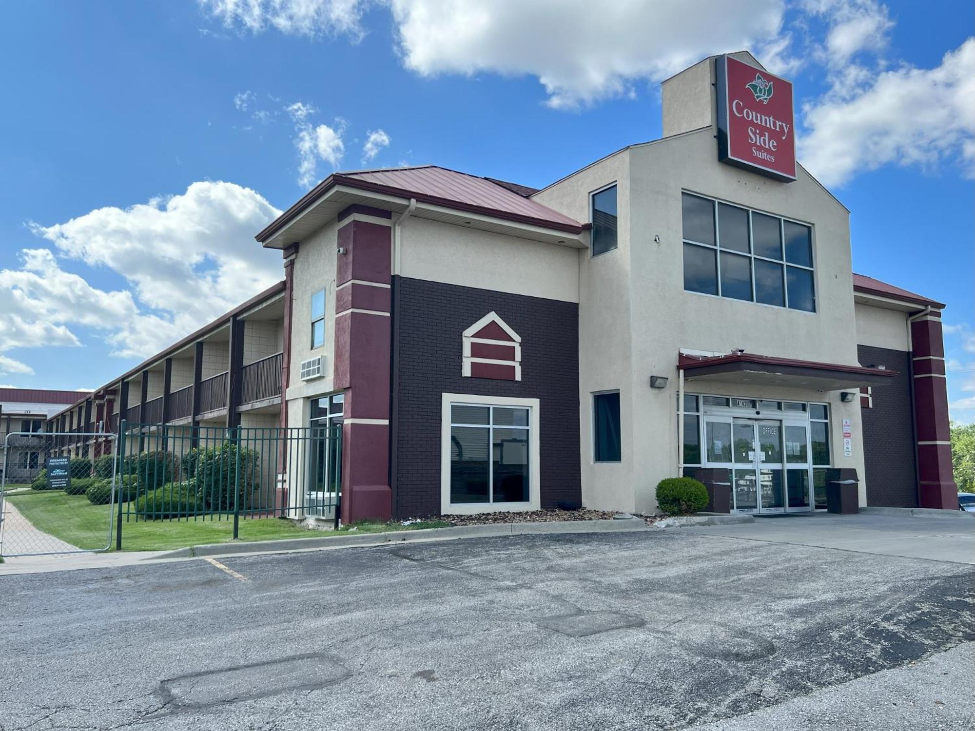 Countryside Suites Kansas City Independence I-70 East Sports Complex Hotel Екстер'єр фото